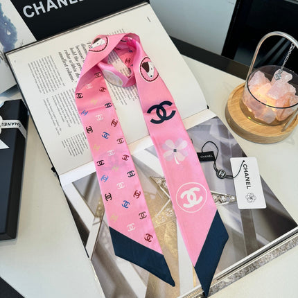 CHANEL 26S TWILLY SCARF 120 IN SILK 351036