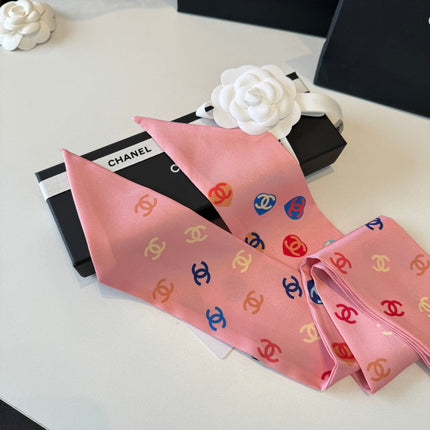 CHANEL 26S TWILLY SCARF 120 IN SILK 351043
