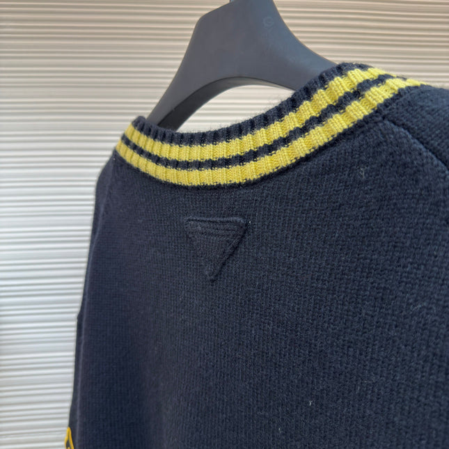 PRADA 25S CARDIGAN 541