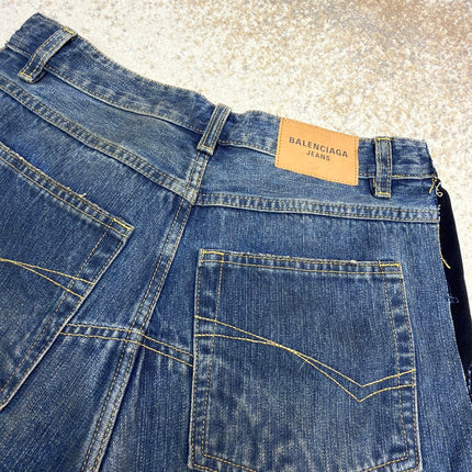 BALENCIAGA 26S DISTRESSED JEANS 015