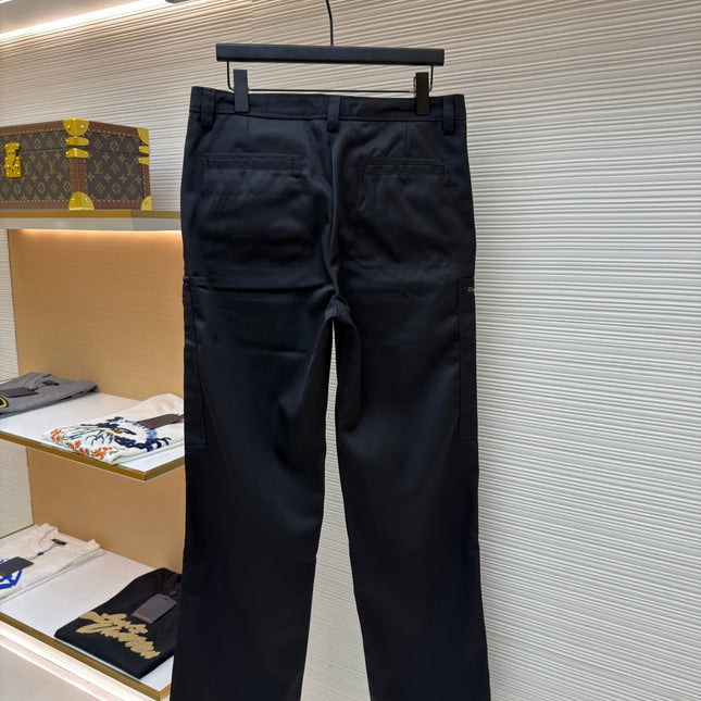 LV 25S EMBROIDERED CARGO PANTS 584825