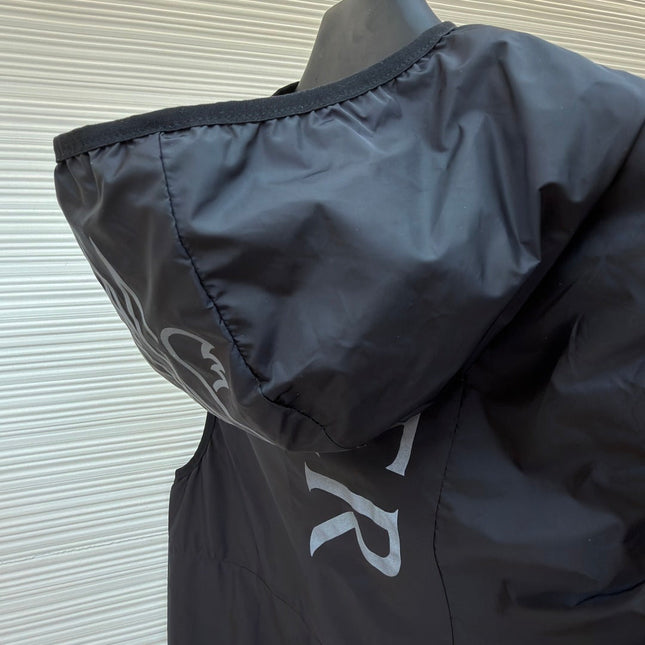 MONCLER 26S HOODED WINDBREAKER VEST 703