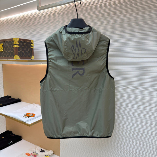 MONCLER 26S HOODED WINDBREAKER VEST 702