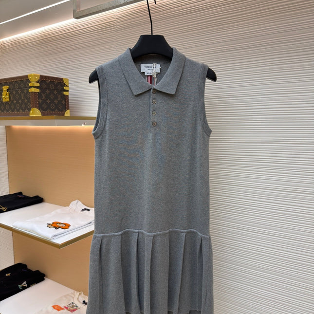 THOM 26S SLEEVELESS DRESS STYLE 227