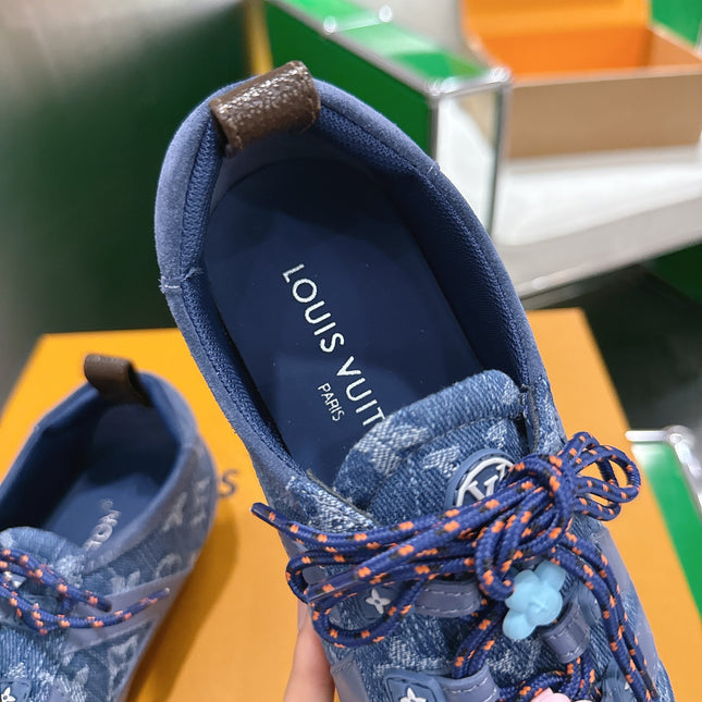 LV 26S SNEAKERS IN BLUE DENIM AND SUEDE WITH FLOWER CHARM