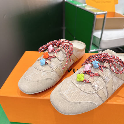 LV 26S MULE SNEAKERS IN BEIGE DENIM AND SUEDE WITH FLOWER CHARM