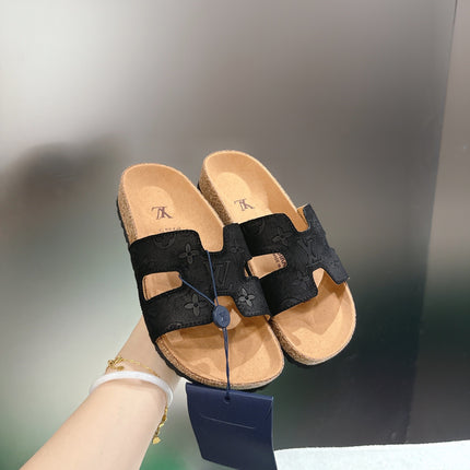 LV 26S SLIDES IN BLACK SUEDE
