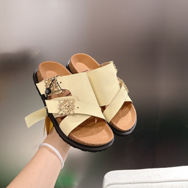 LOEWE 26S ANAGRAM FLAT SLIDES IN BEIGE CALFSKIN