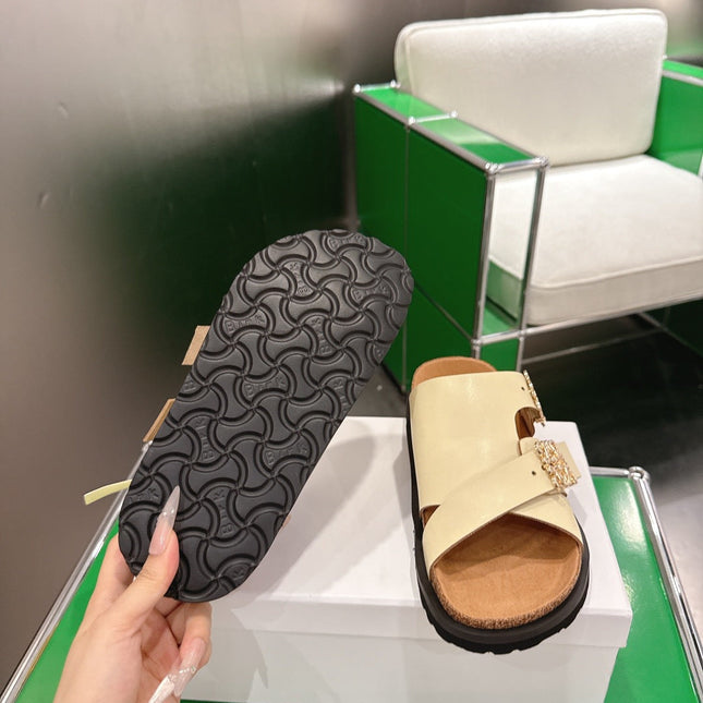 LOEWE 26S ANAGRAM FLAT SLIDES IN BEIGE CALFSKIN