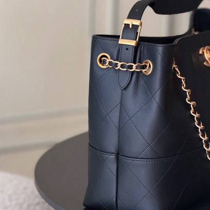 CHANEL 25S HOBO BAG 36 IN BLACK LAMBSKIN WITH GOLD HARDWARE