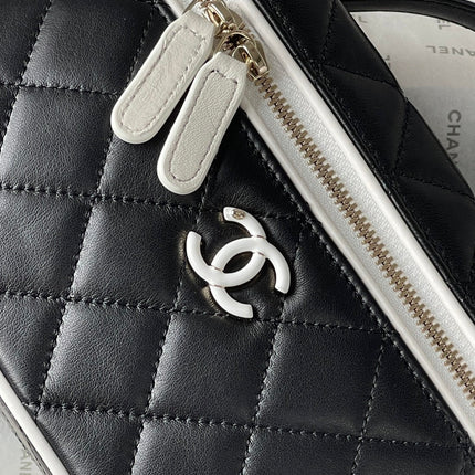 CHANEL 26S VANITY BAG 19 IN BLACK QUILTED LAMBSKIN SILVER HARDWARE