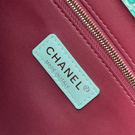 CHANEL 26S CERF TOTE BAG 39 IN MINT GREEN CALFSKIN CROCODILE EMBOSSED GOLD HARDWARE