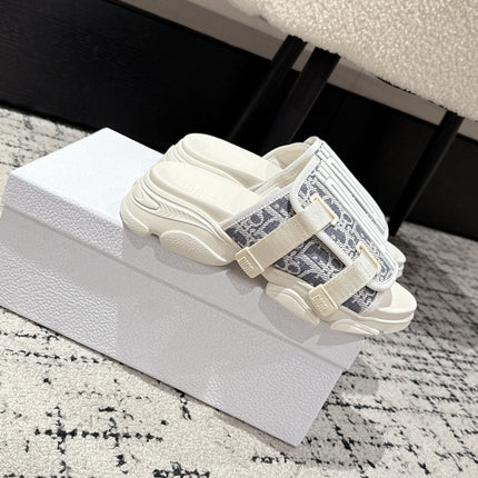 DIOR ADJUSTABLE STRAP SANDALS 25S 50 MM IN CREAM GREY FABRIC MIX WHITE CALFSKIN STYLE 3