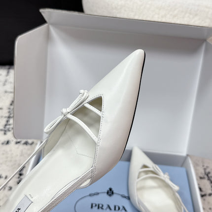 PRADA 26S POINTED-TOE HIGH HEELS 55MM IN WHITE CALFSKIN WITH BOW