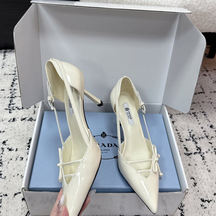 PRADA 26S POINTED-TOE HIGH HEELS 75MM IN IVORY WHITE PATENT CALFSKIN WITH BOW