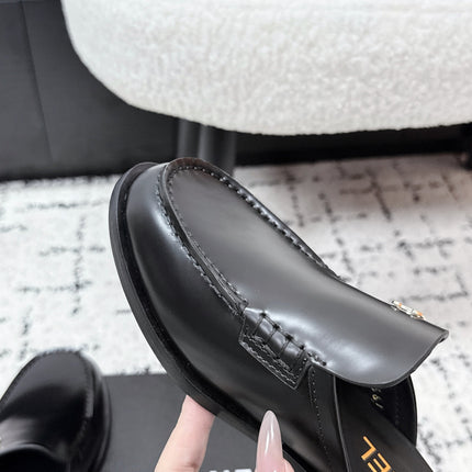 CHANEL 26S MULE LOAFERS IN BLACK SMOOTH CALFSKIN WITH CC LOGO