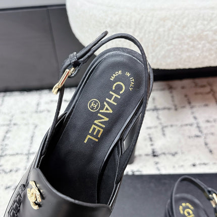 CHANEL 26S SLINGBACK LOAFERS IN BLACK PATENT CALFSKIN WITH CC LOGO