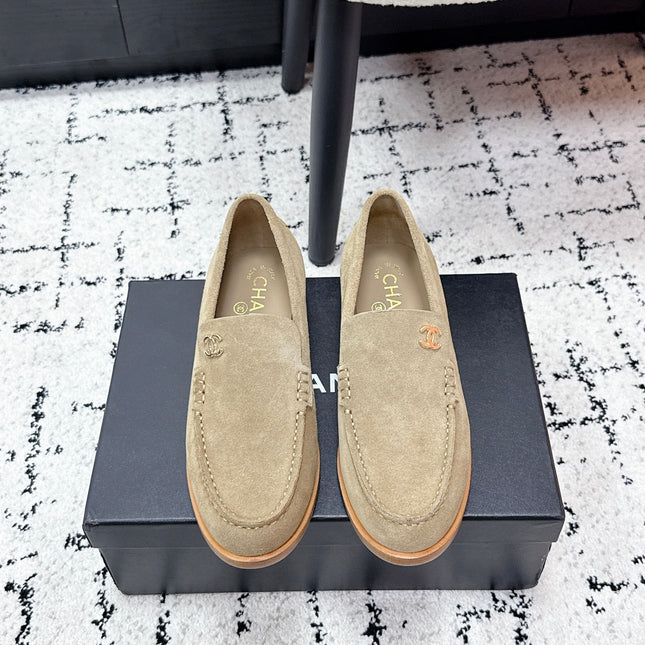 CHANEL 26S LOAFERS IN BEIGE SUEDE WITH CC LOGO