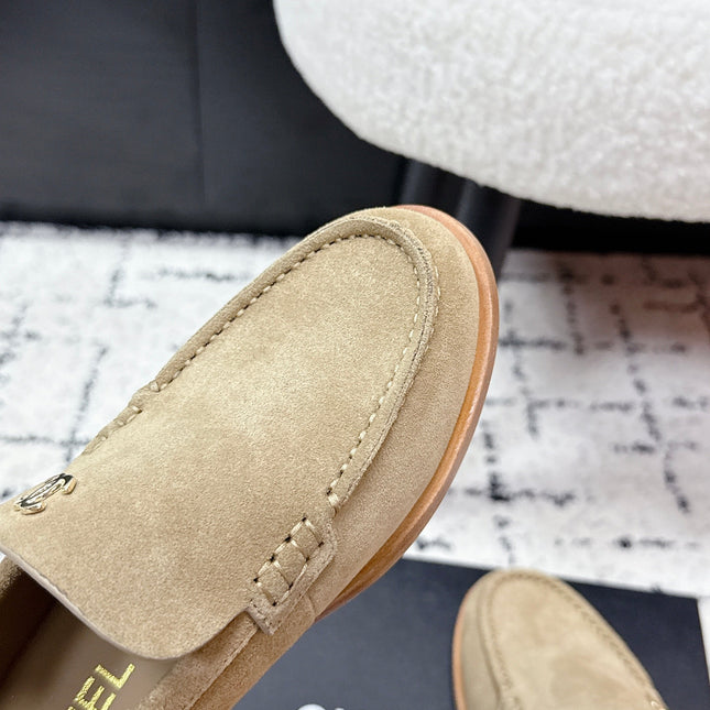 CHANEL 26S LOAFERS IN BEIGE SUEDE WITH CC LOGO