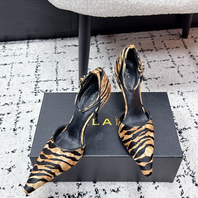 ALAIA 26S POINTED-TOE HEELS 90 MM IN TIGER PRINT PONY HAIR