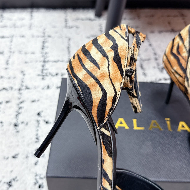 ALAIA 26S POINTED-TOE HEELS 90 MM IN TIGER PRINT PONY HAIR