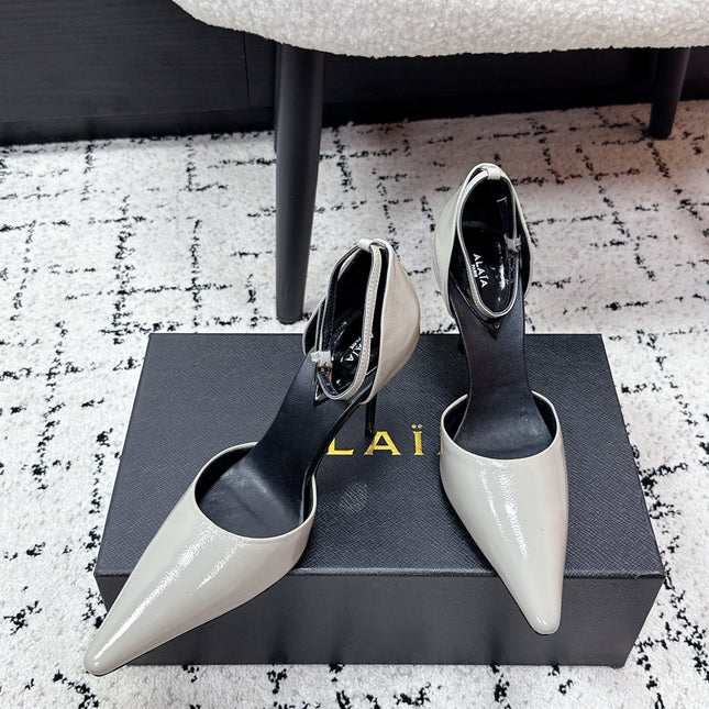 ALAIA 26S POINTED-TOE HEELS 90 MM IN LIGHT GREY PATENT CALFSKIN