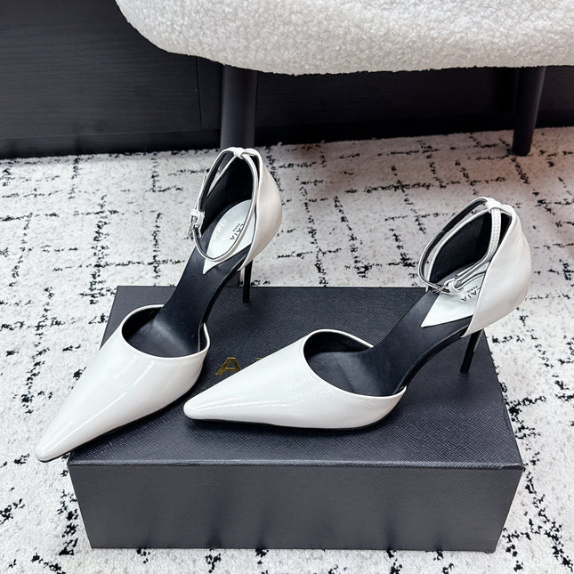 ALAIA 26S POINTED-TOE HEELS 90 MM IN WHITE PATENT CALFSKIN