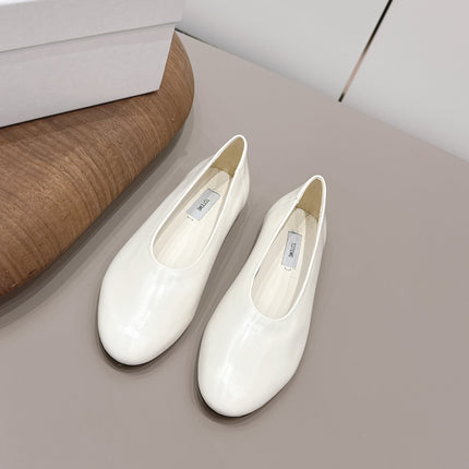 THE ROW 26S BALLET FLATS IN WHITE CALFSKIN