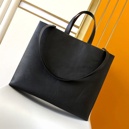 LV 26S SHOPPER TOTE 40 IN BLACK CALFSKIN
