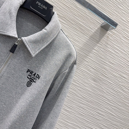 PRADA 26S SUIT 676