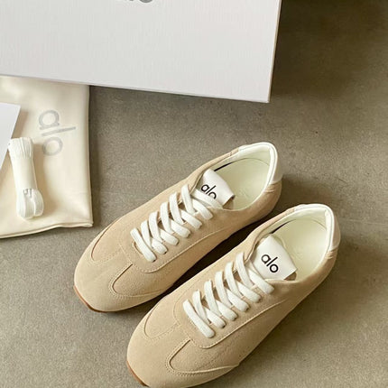 ALO 25S SUNSET SNEAKER IN BEIGE SUEDE