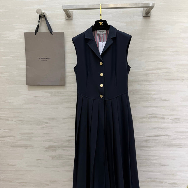 THOM 26S SLEEVELESS DRESS STYLE 253