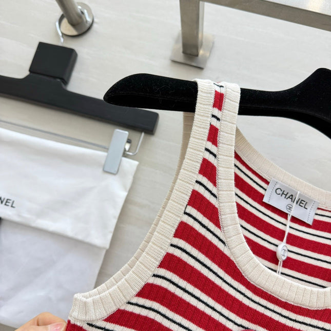 CHANEL 26S STRIPED SLEEVELESS KNIT TOP 1439