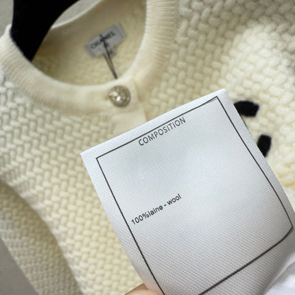CHANEL 25S ROUND-NECK CARDIGAN 519