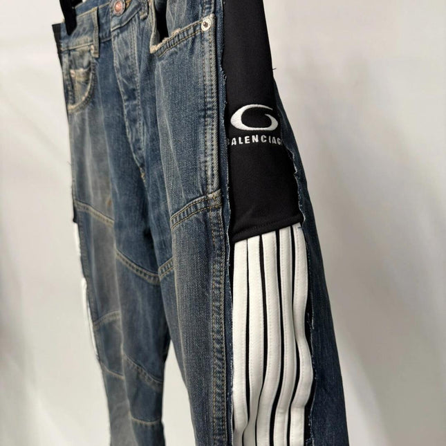 BALENCIAGA 26S DISTRESSED JEANS 015