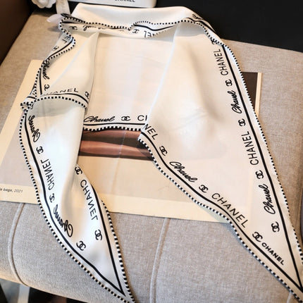 CHANEL 26S SCARF 160 IN SILK 511100