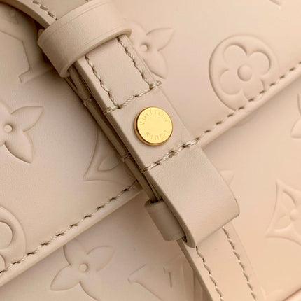 WALLET ON CHAIN IVY 23 IN BEIGE MONOGRAM REVERSE CANVAS EMBOSSED LOGO