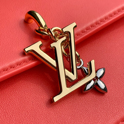 WALLET ON CHAIN BLOOM 20 IN SWEET CORAL CALFSKIN
