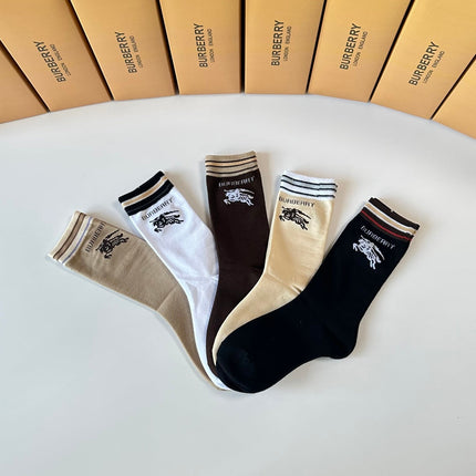 BURBERRY 26S CREW SOCKS 893680 (1 BOX)