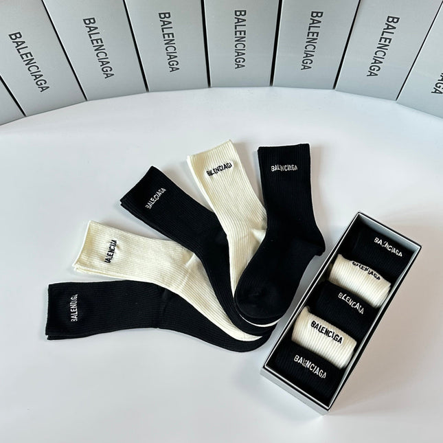BALENCIAGA 26S CREW SOCKS 263816 (1 BOX)