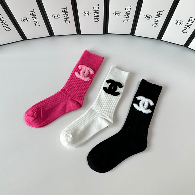 CHANEL 26S CREW SOCKS 373803 (1 BOX)