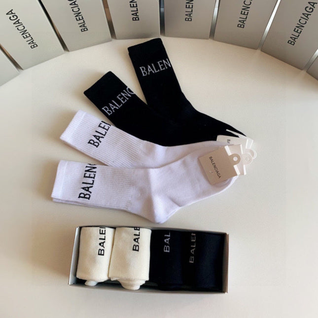 BALENCIAGA 26S CREW SOCKS 400151 (1 BOX)