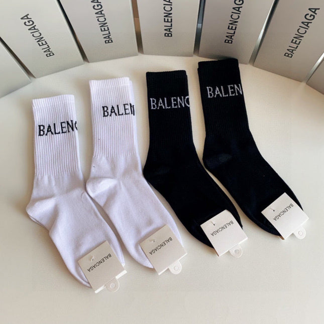 BALENCIAGA 26S CREW SOCKS 400151 (1 BOX)