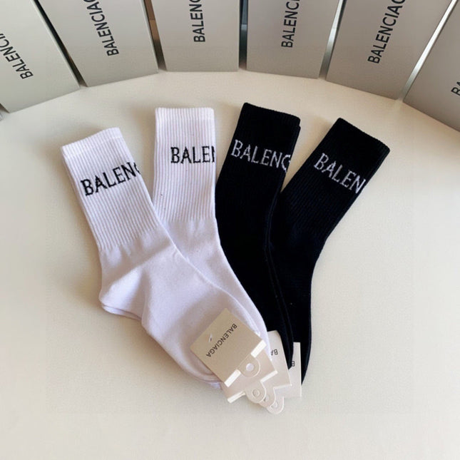 BALENCIAGA 26S CREW SOCKS 400151 (1 BOX)