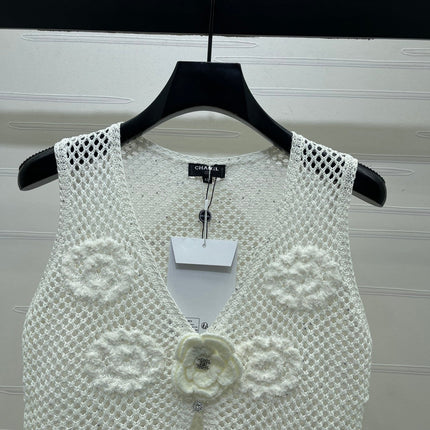 CHANEL 26S FLORAL CROCHET KNIT VEST 1347