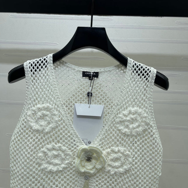 CHANEL 26S FLORAL CROCHET KNIT VEST 1347