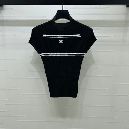 CHANEL 26S SHORT-SLEEVE KNIT TOP 1341