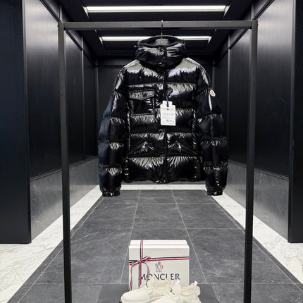MONCLER 26S HOODED SHORT DOWN JACKET 795