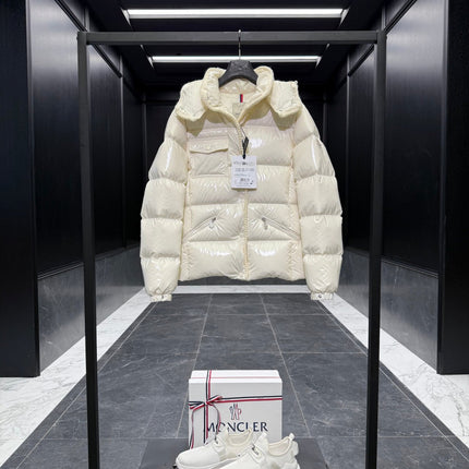 MONCLER 26S HOODED SHORT DOWN JACKET 793