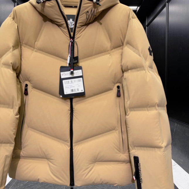 MONCLER 25S DOWN JACKET 426